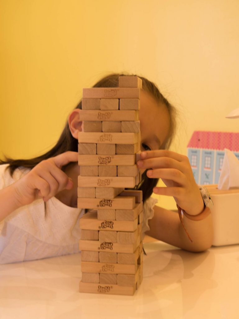 Séance de psychomotricité au cabinet de Neuilly-sur-Seine